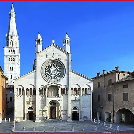 Empire - Casa Vacanze Modena Exterior photo